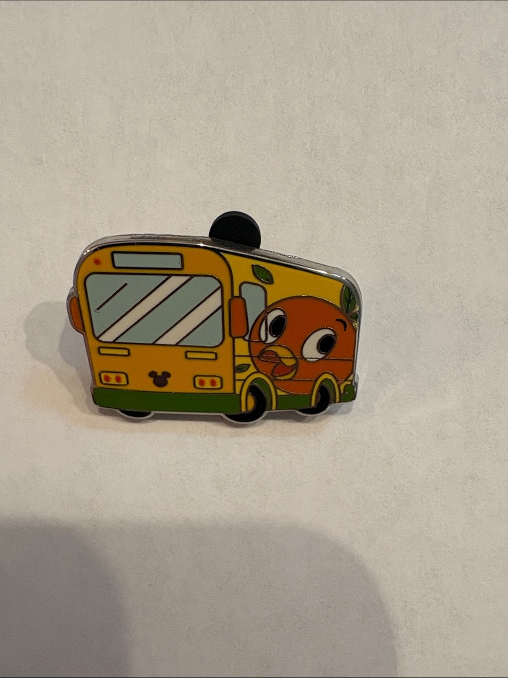 Disney Trading pin: Hidden Disney collection (Wave A, Series 4: Buses) - Orange